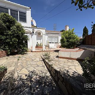 Prodej rodinného domu, 176m²