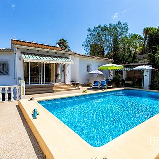 Prodej rodinného domu, 158m&sup2;