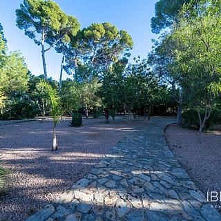 Prodej rodinného domu, 1350m&sup2;