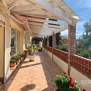 Prodej rodinného domu, 240m&sup2;