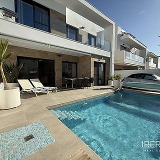 Prodej rodinného domu, 120m²