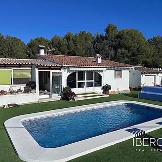 Prodej rodinného domu, 180m&sup2;