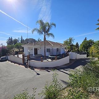 Prodej rodinného domu, 412m&sup2;