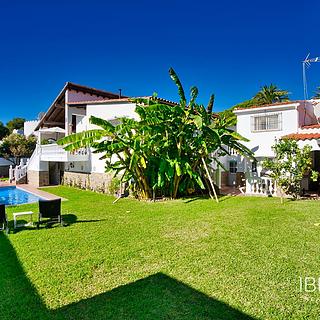 Prodej rodinného domu, 277m&sup2;