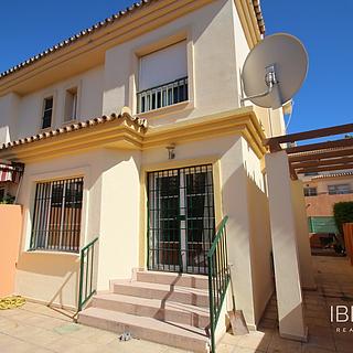 Prodej rodinného domu, 229m&sup2;