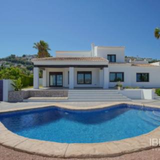 Prodej rodinného domu, 283m²