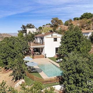 Prodej rodinného domu, 214m&sup2;