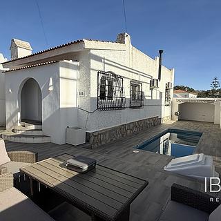 Prodej rodinného domu, 207m&sup2;