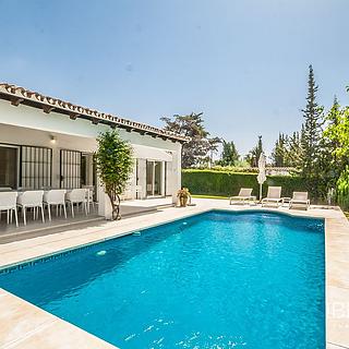 Prodej rodinného domu, 251m&sup2;