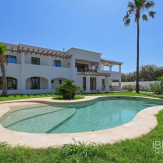 Prodej rodinného domu, 496m²