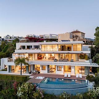 Prodej rodinného domu 642 m² ve Španělsku