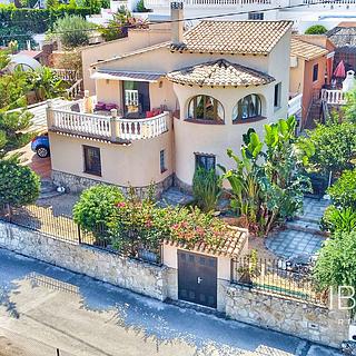 Prodej rodinného domu, 313m&sup2;