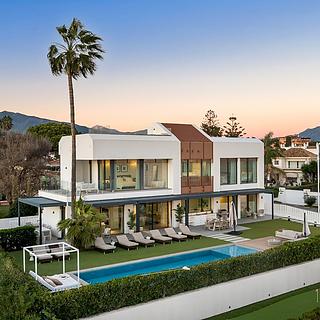 Prodej rodinného domu 552 m² ve Španělsku