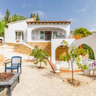 Prodej rodinného domu, 212m²