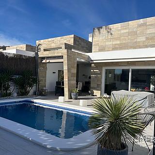 Prodej rodinného domu, 130m&sup2;