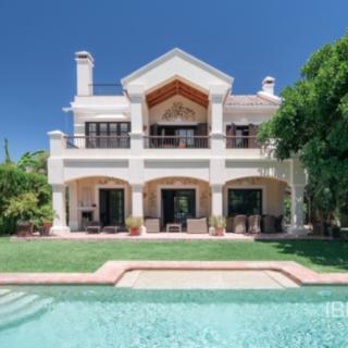 Prodej rodinného domu, 450m²