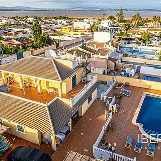 Prodej rodinného domu, 340m&sup2;