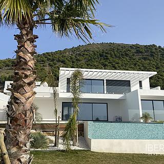 Prodej rodinného domu 352 m² ve Španělsku