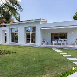 Prodej rodinného domu, 234m&sup2;