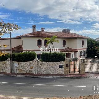 Prodej rodinného domu, 493m&sup2;