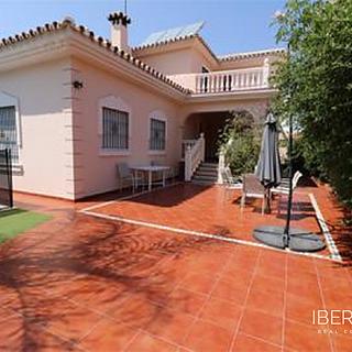 Prodej rodinného domu 318 m² ve Španělsku