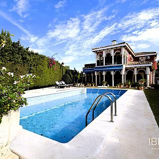 Prodej rodinného domu 408 m² ve Španělsku