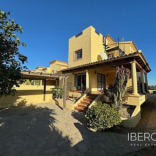 Prodej rodinného domu, 224m²