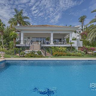 Prodej rodinného domu, 384m&sup2;