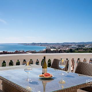 Prodej rodinného domu, 319m&sup2;