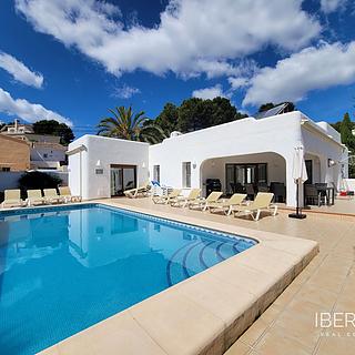 Prodej rodinného domu 350 m² ve Španělsku