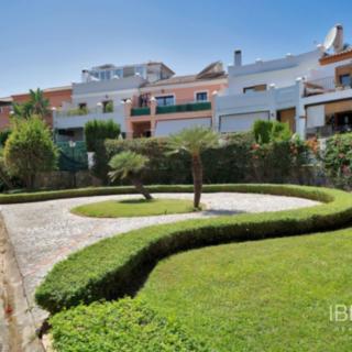 Prodej rodinného domu, 192m²