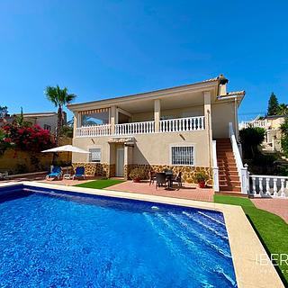 Prodej rodinného domu, 274m&sup2;