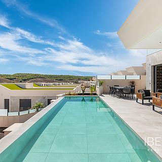 Prodej rodinného domu, 333m²