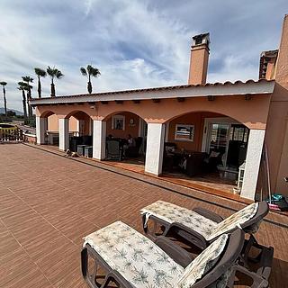 Prodej rodinného domu, 239m&sup2;