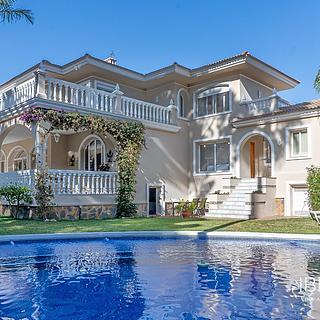 Prodej rodinného domu, 539m&sup2;