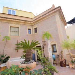 Prodej rodinného domu, 419m²