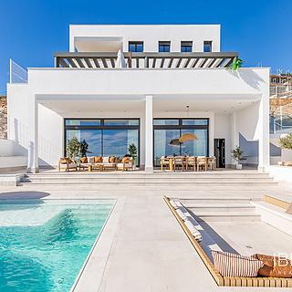 Prodej rodinného domu, 500m&sup2;