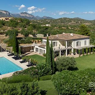 Prodej rodinného domu, 670m&sup2;