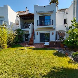 Prodej rodinného domu, 175m&sup2;