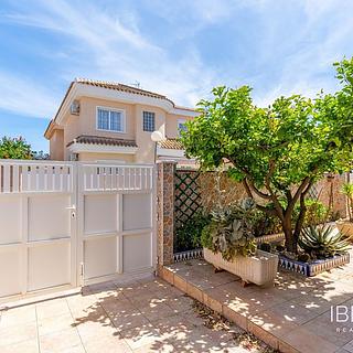 Prodej rodinného domu, 98m&sup2;