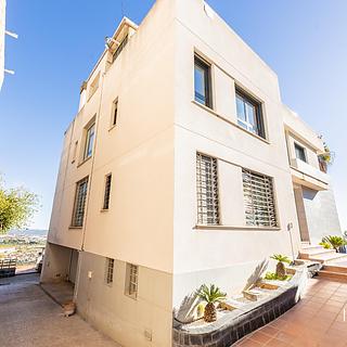 Prodej rodinného domu, 381m&sup2;