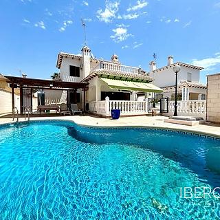 Prodej rodinného domu, 184m&sup2;