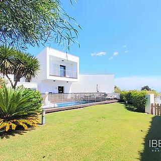 Prodej rodinného domu, 277m&sup2;