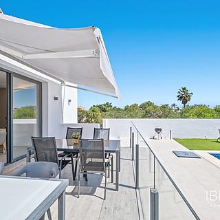 Prodej rodinného domu, 221m&sup2;