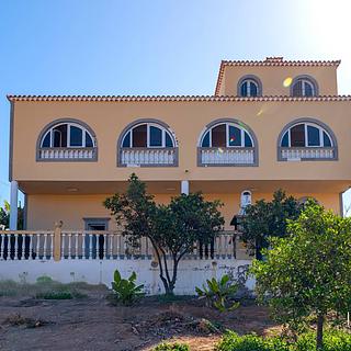 Prodej rodinného domu, 330m²