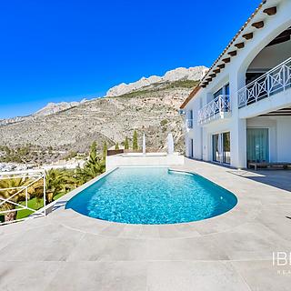 Prodej rodinného domu, 920m&sup2;