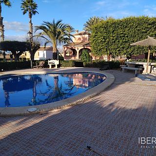 Prodej rodinného domu 350 m² ve Španělsku