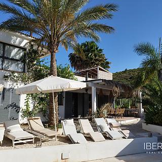 Prodej rodinného domu, 1400m&sup2;