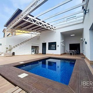 Prodej rodinného domu, 144m&sup2;