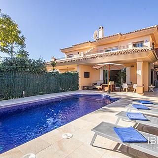 Prodej rodinného domu, 155m&sup2;